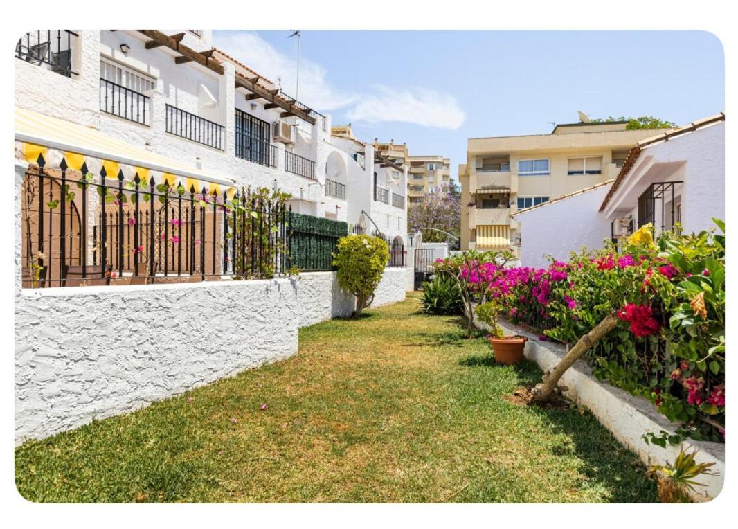 فيلا La Casa En La Carihuela Playa A 4 Minutos A Pie توريمولينوس المظهر الخارجي الصورة